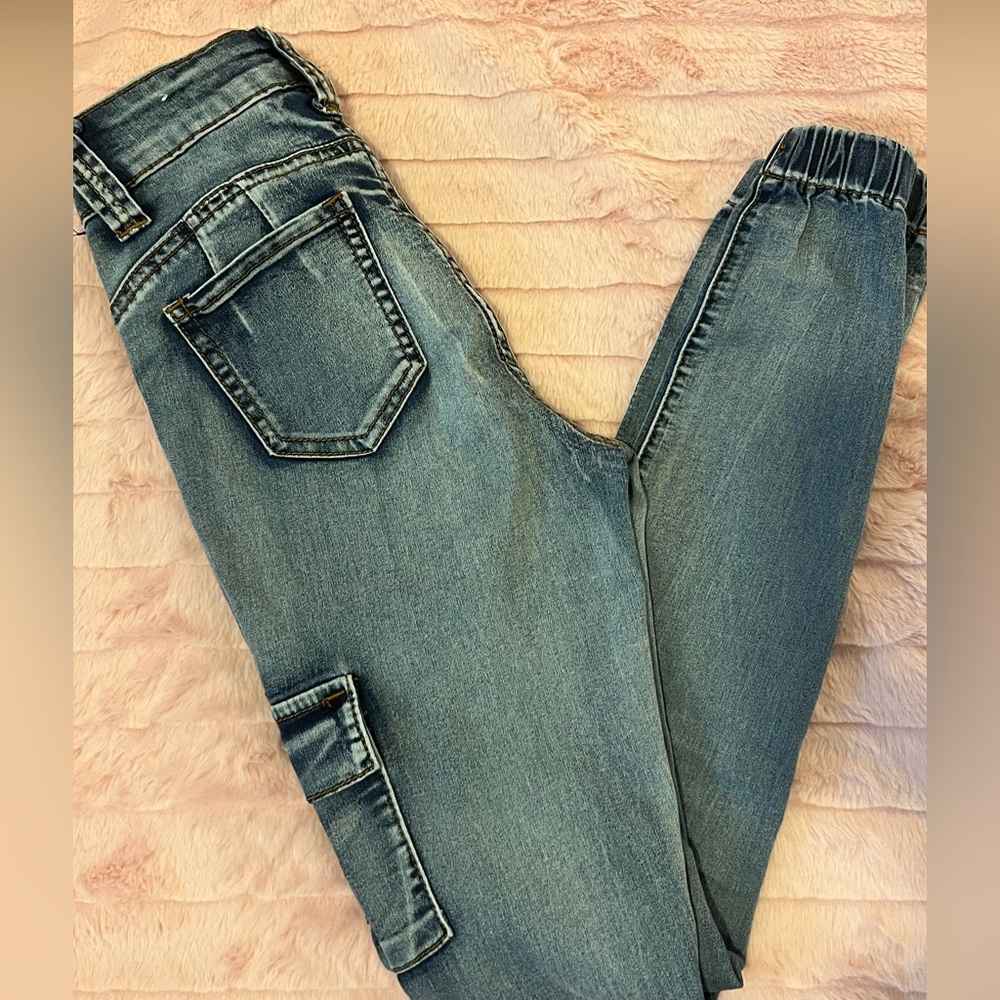 Skinny jeans with side pockets